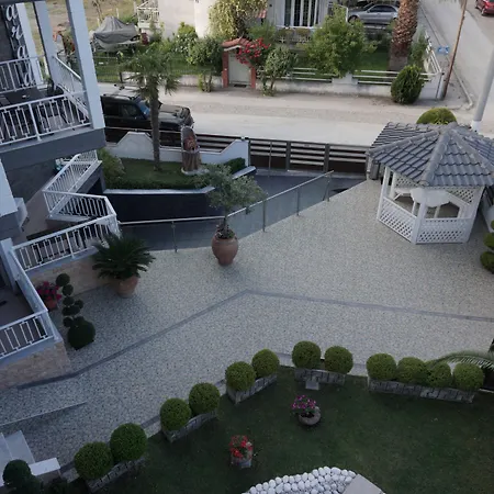 Paradise Apartment *