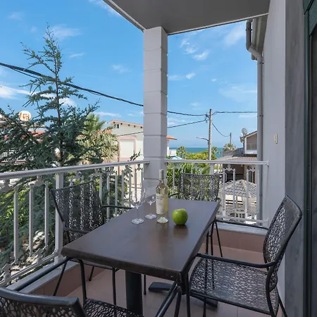 Apartment Paradise *