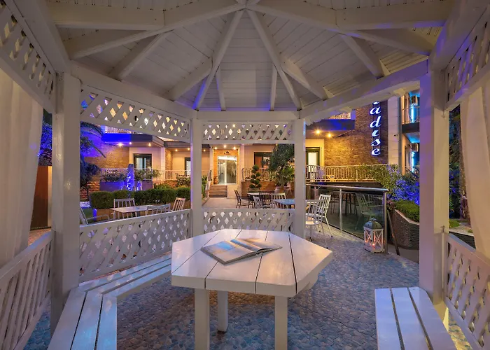 Paradise Апартаменты Неа-Врасна